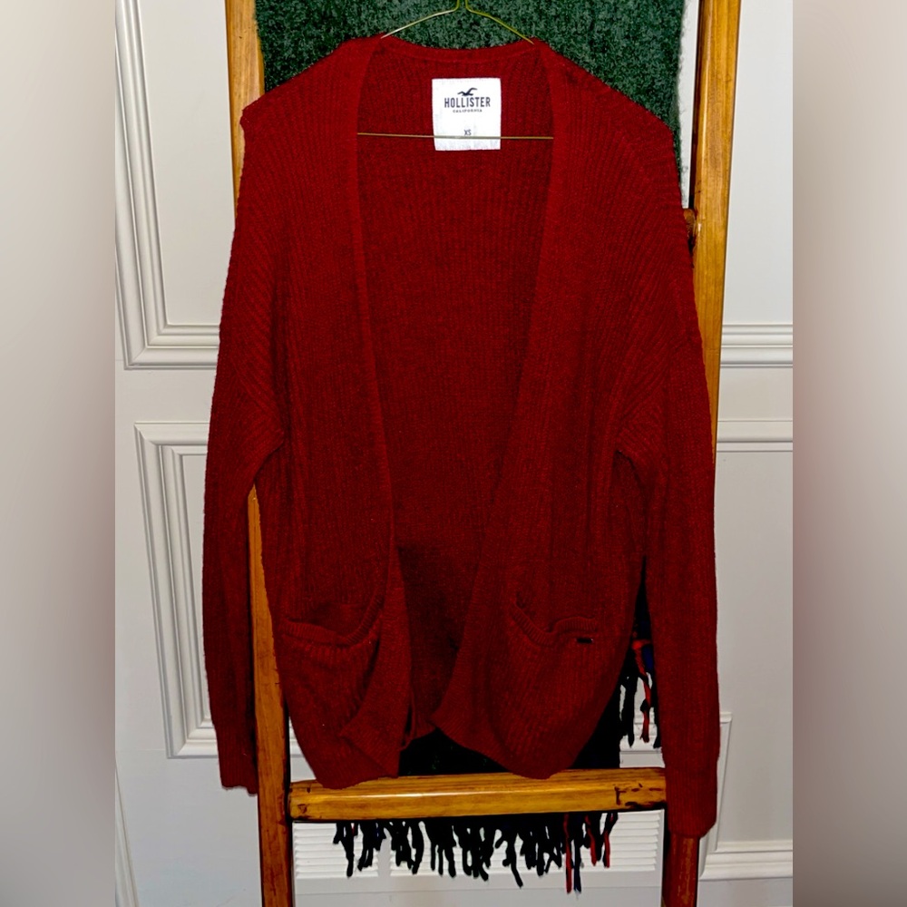 Hollister cardigan